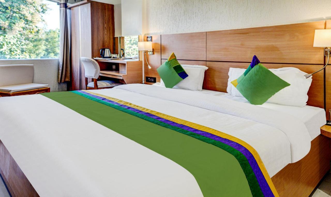 Hotel Sun Grand Dehradun Bagian luar foto